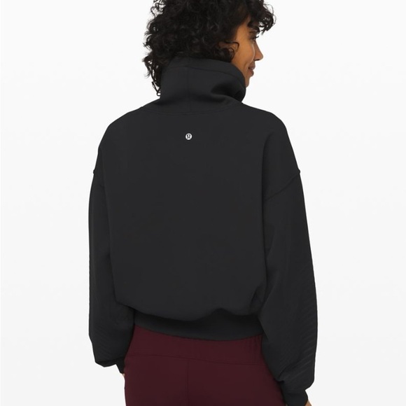 Lululemon Full Flourish Athletic Pullover w/Cowl Neck, Black size 2 - Picture 7 of 9